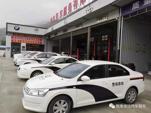 金錘鈑金，銀槍噴漆！龍江汽修值得信賴！